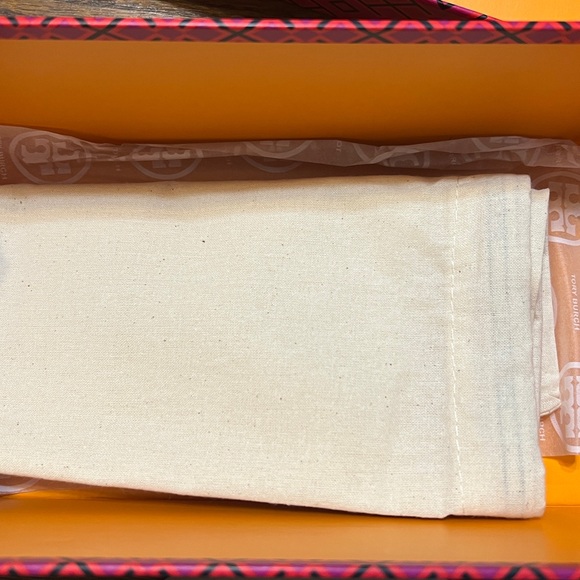 NWT. Flash sale ⚡️⚡️Rate Lavender Tory Burch Classic Flip Flop - Picture 4 of 8